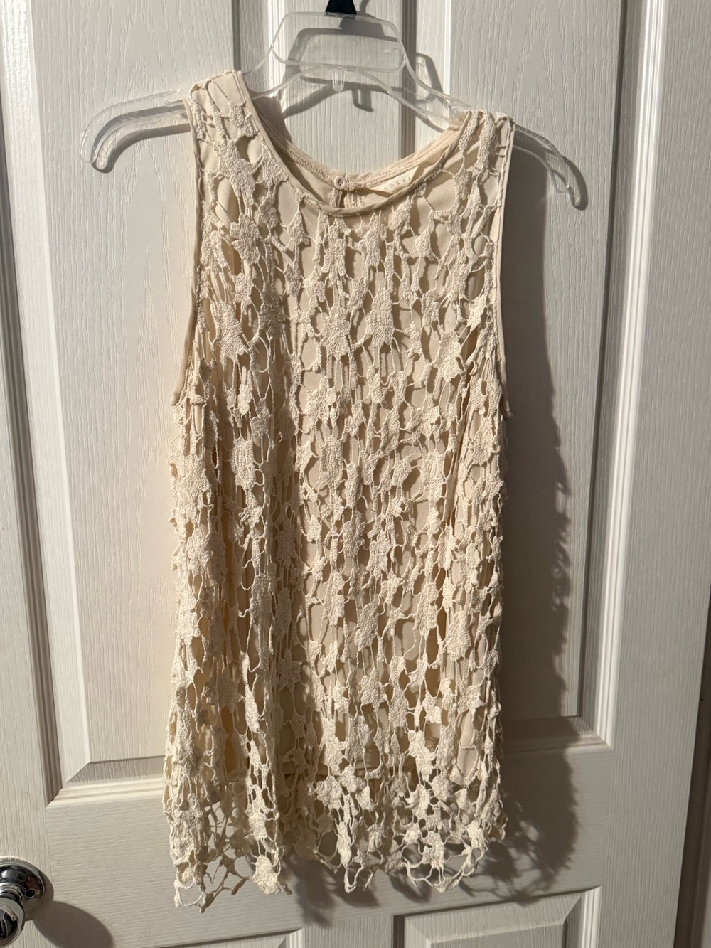 Adiva Ivory Crochet Lace Sleeveless Camisole
